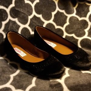 Girl's (sz 2) Black Velvet Ballerinas Shoes